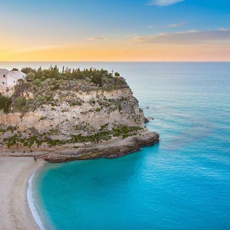 Oudeis Holidays Apartments Tropea Exterior photo